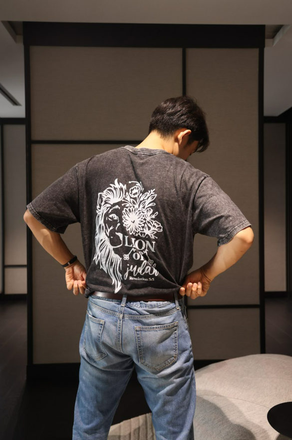 EYJ Lion of Judah Vintage Christian T-Shirt